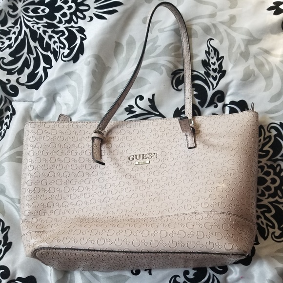 Guess Handbags - Guess purse